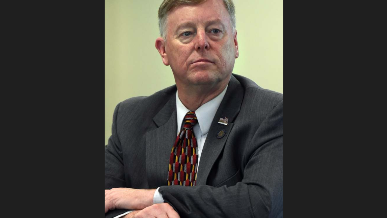 Mike France emerges as early challenger to Joe Courtney in 2nd District